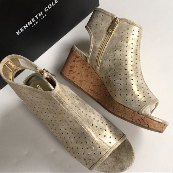 𝅺NIB Kenneth Cole wedges - Picture 1 of 8
